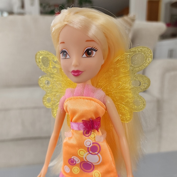 Rainbow Winx Club City Girl Stella Fairy Doll Butterfly Italian Version Blonde - Picture 2 of 8